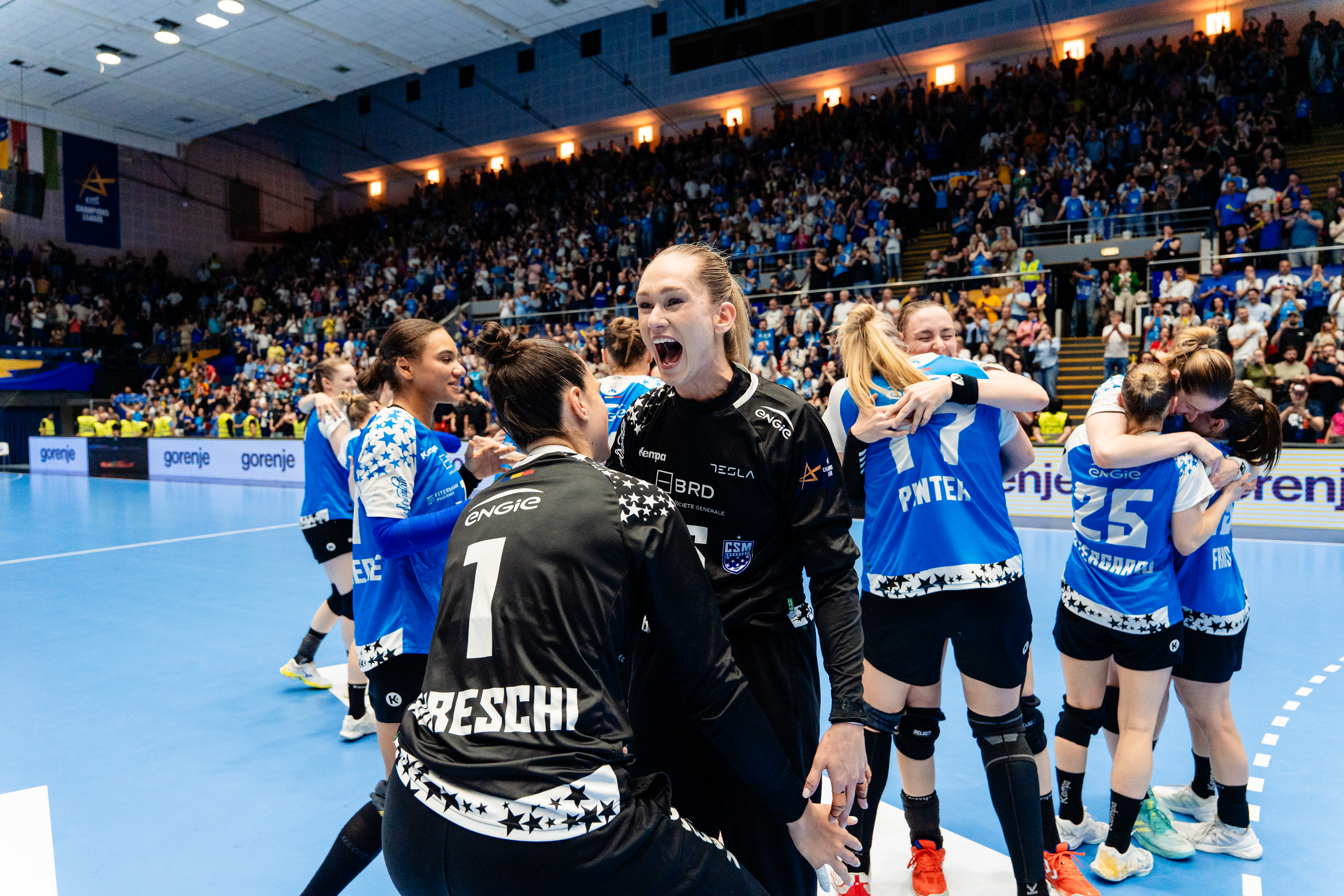 CSM end eight-year wait to book tickets to Budapest