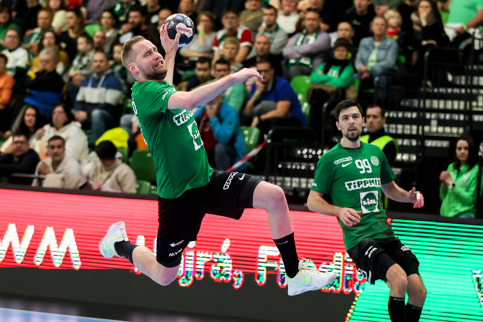 Group phase gets thrilling ending