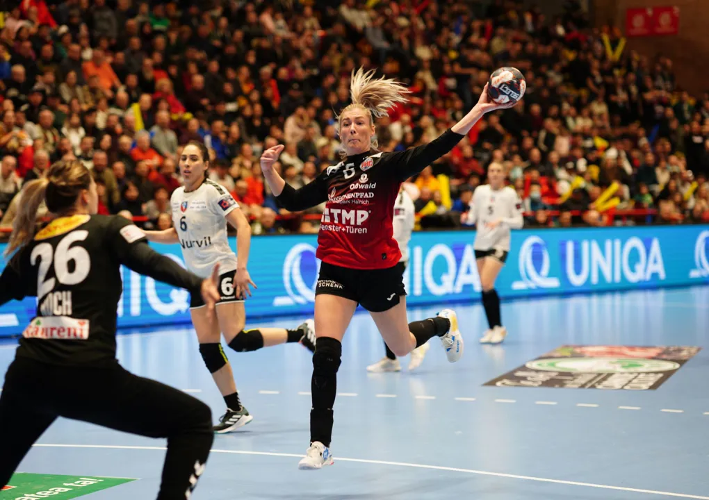 Thüringer HC advance despite draw against Valcea