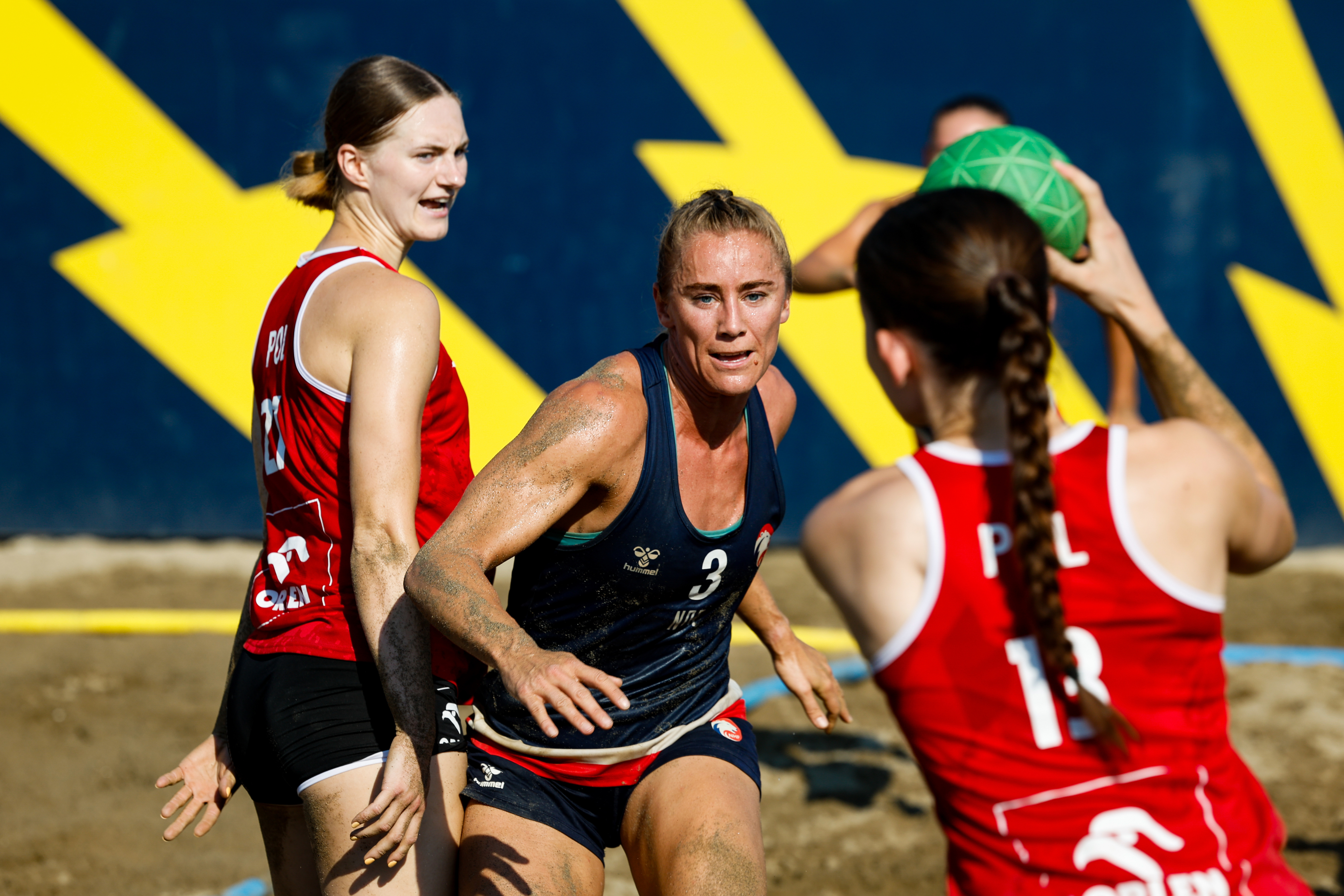 TUR25 Ukraine Vs. Netherlands ER10834 JE
