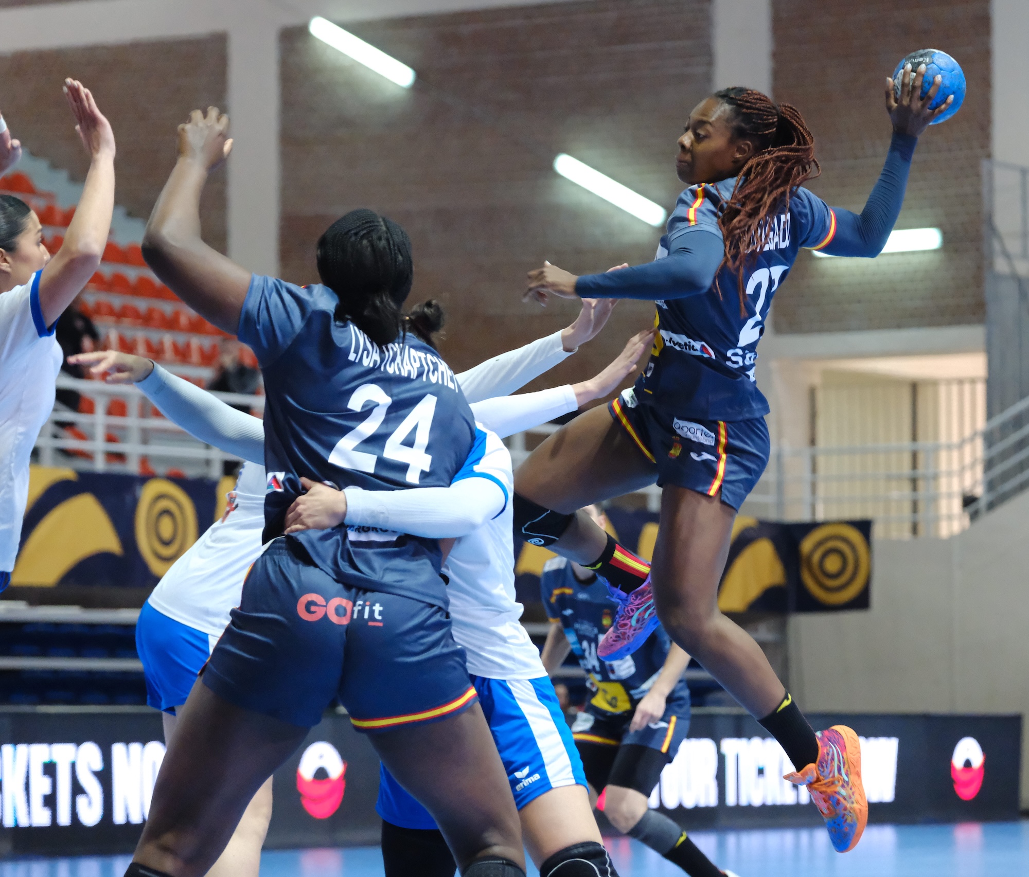 Live blog: Sweden and Spain win; Austria and Germany lead