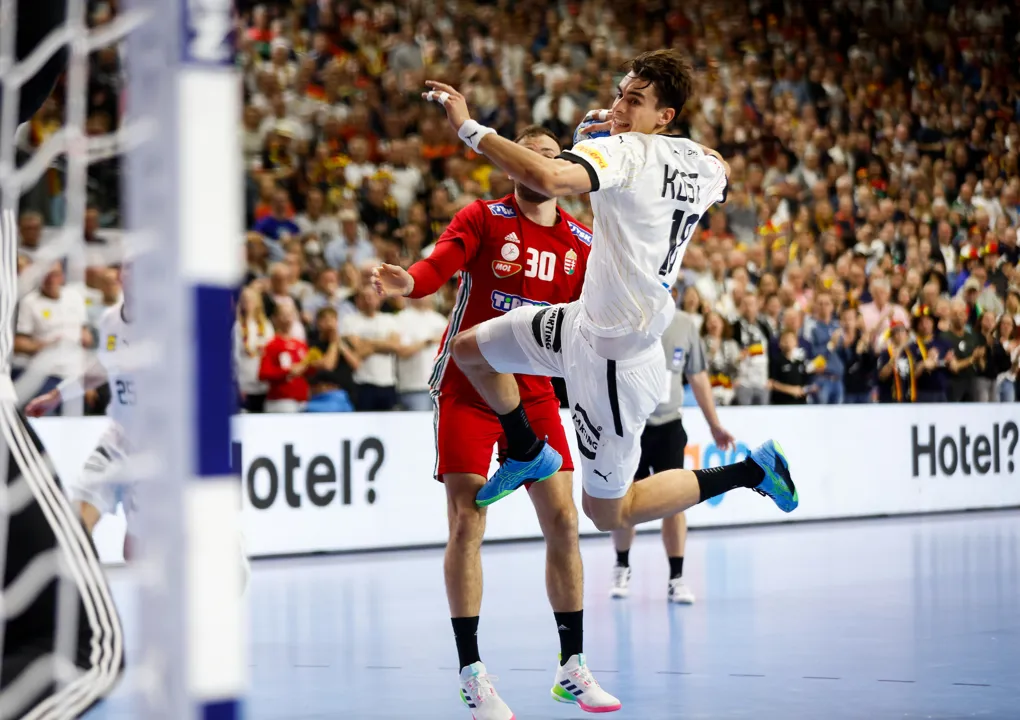 Germany stay alive with emphatic win against Hungary