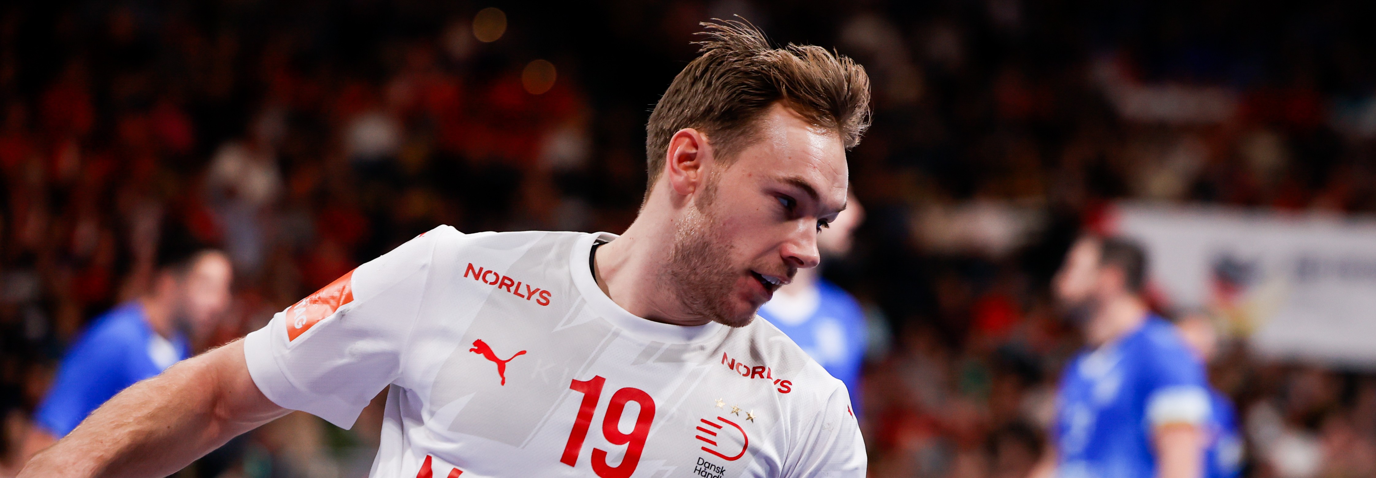 EURO24M Greece Vs Denmark MAL0005 AM