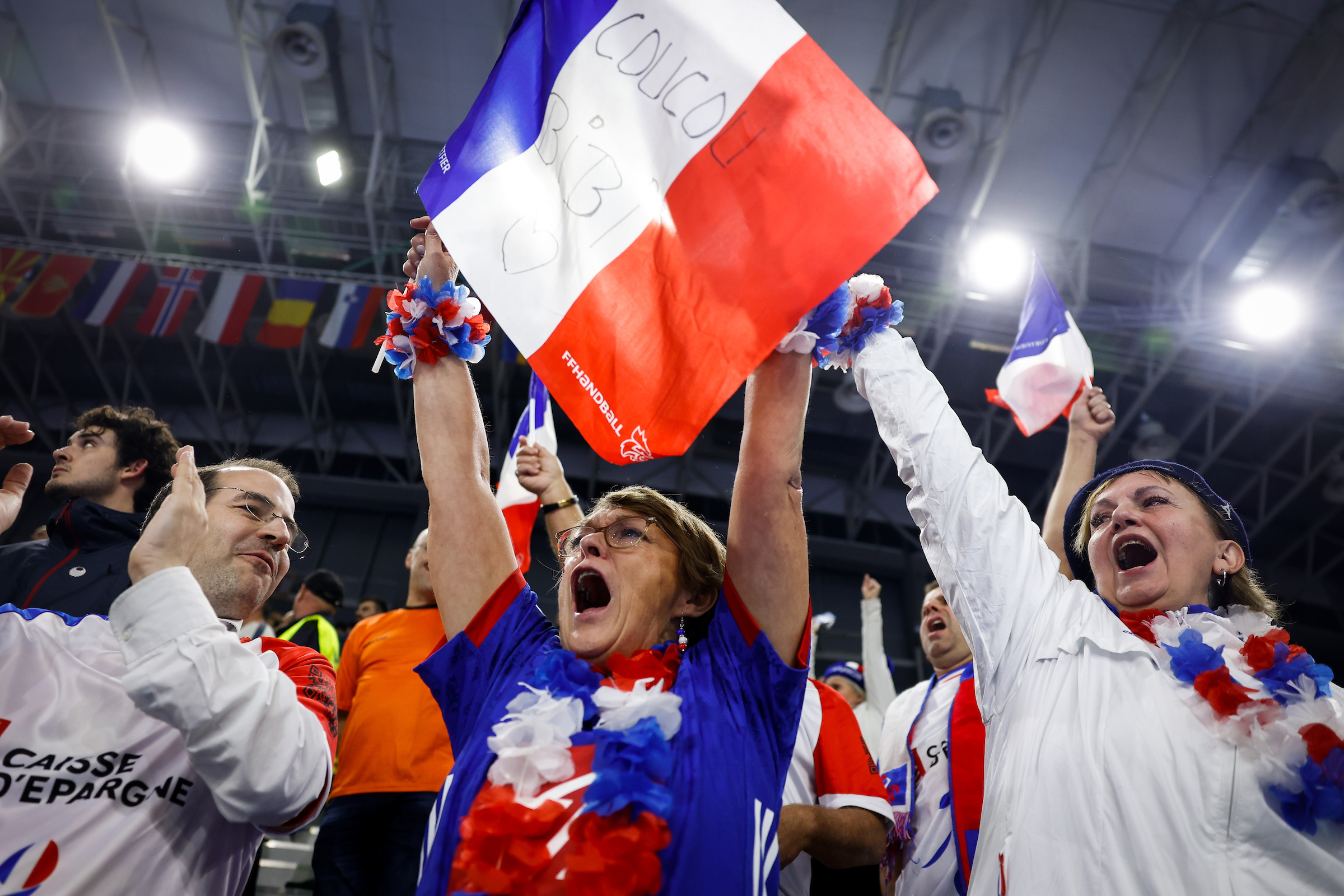 SUMMARY: France cheering after big win over Montenegro; Netherlands, Spain draw