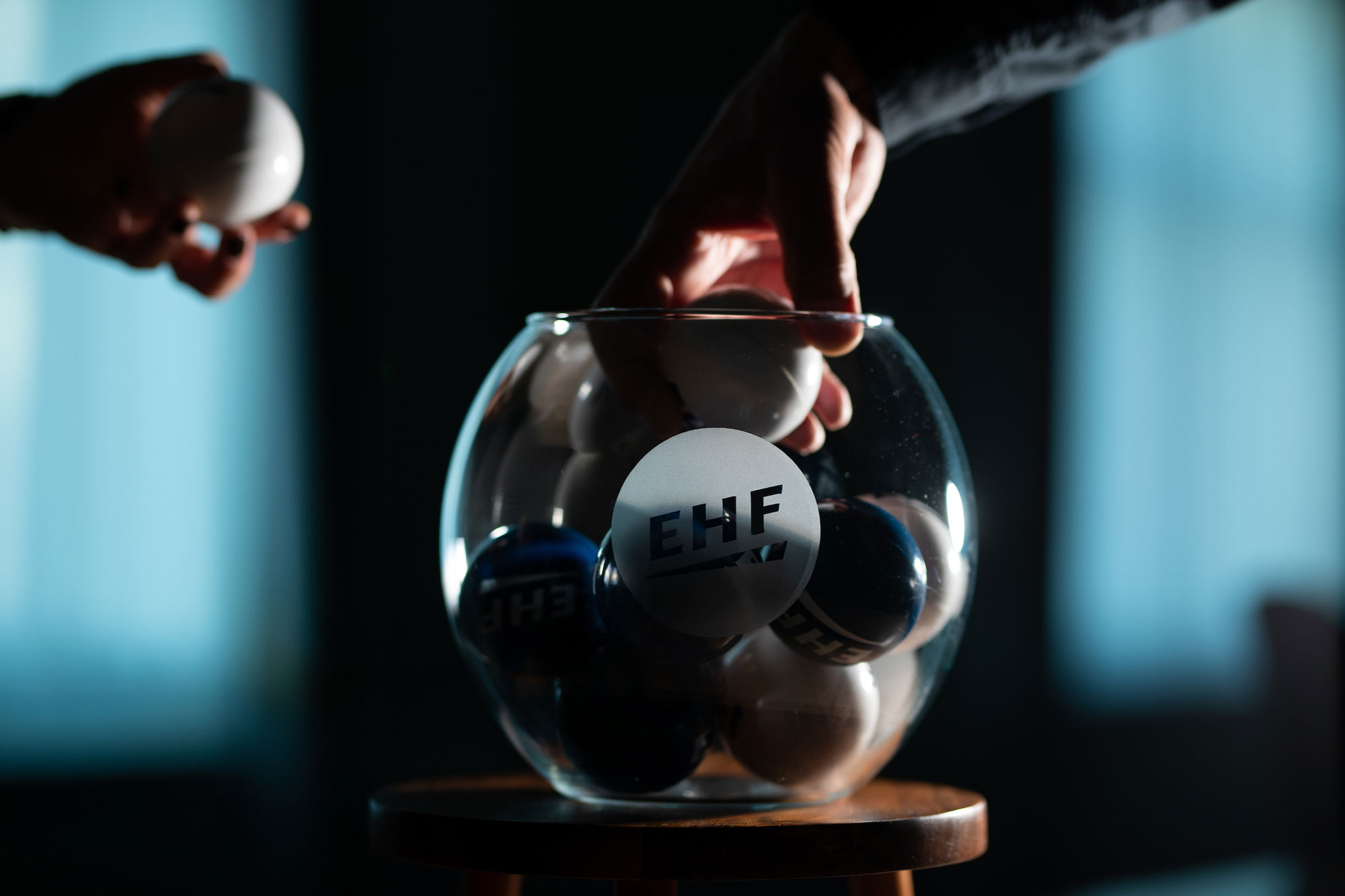 32 teams in W17 events learn opponents