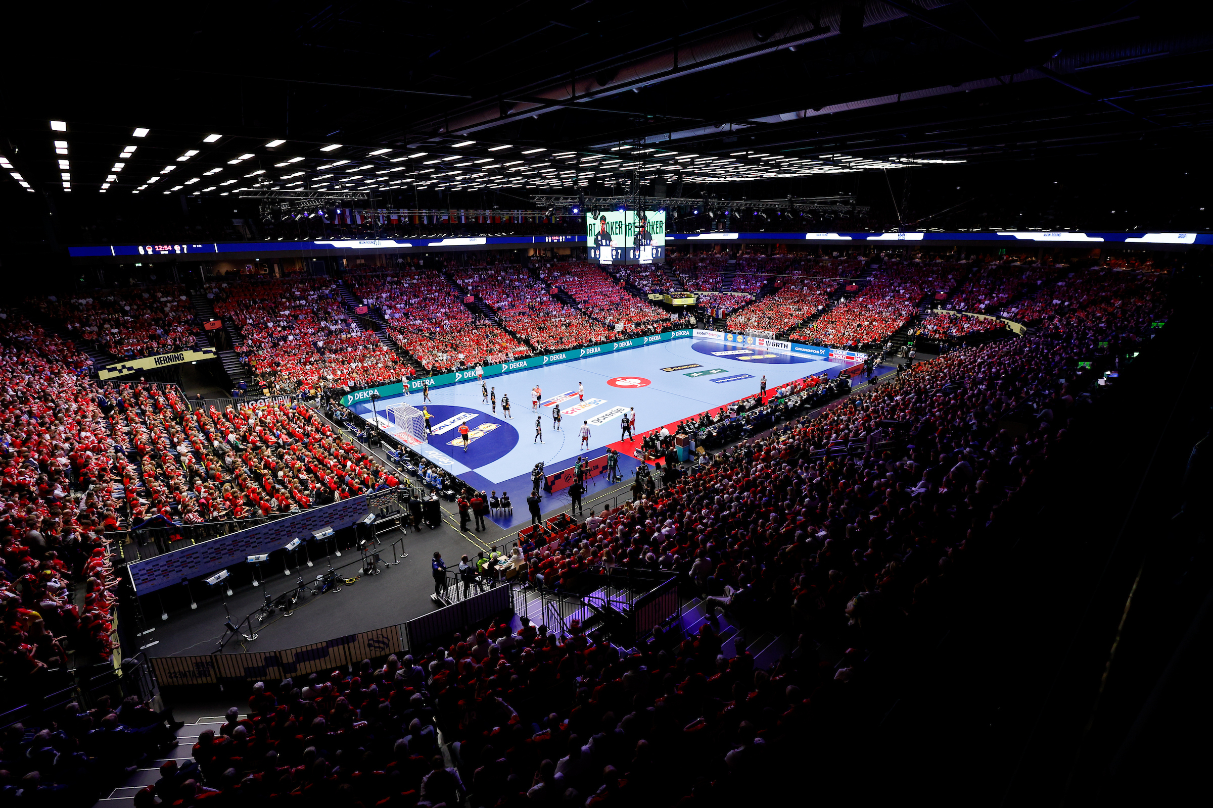 Where to watch the Men's EHF EURO 2026 final weekend