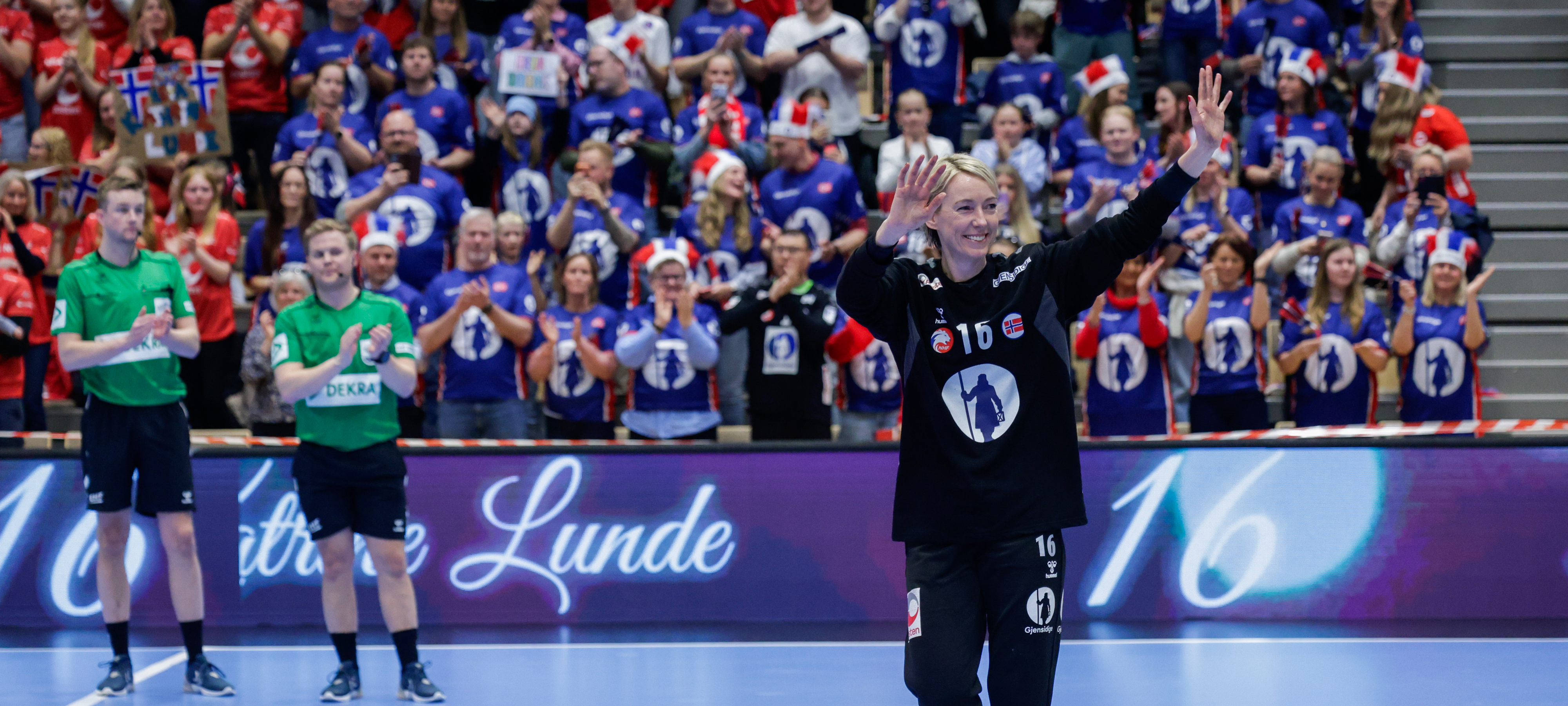 20260412 NOR SVK Hands Up For Lunde