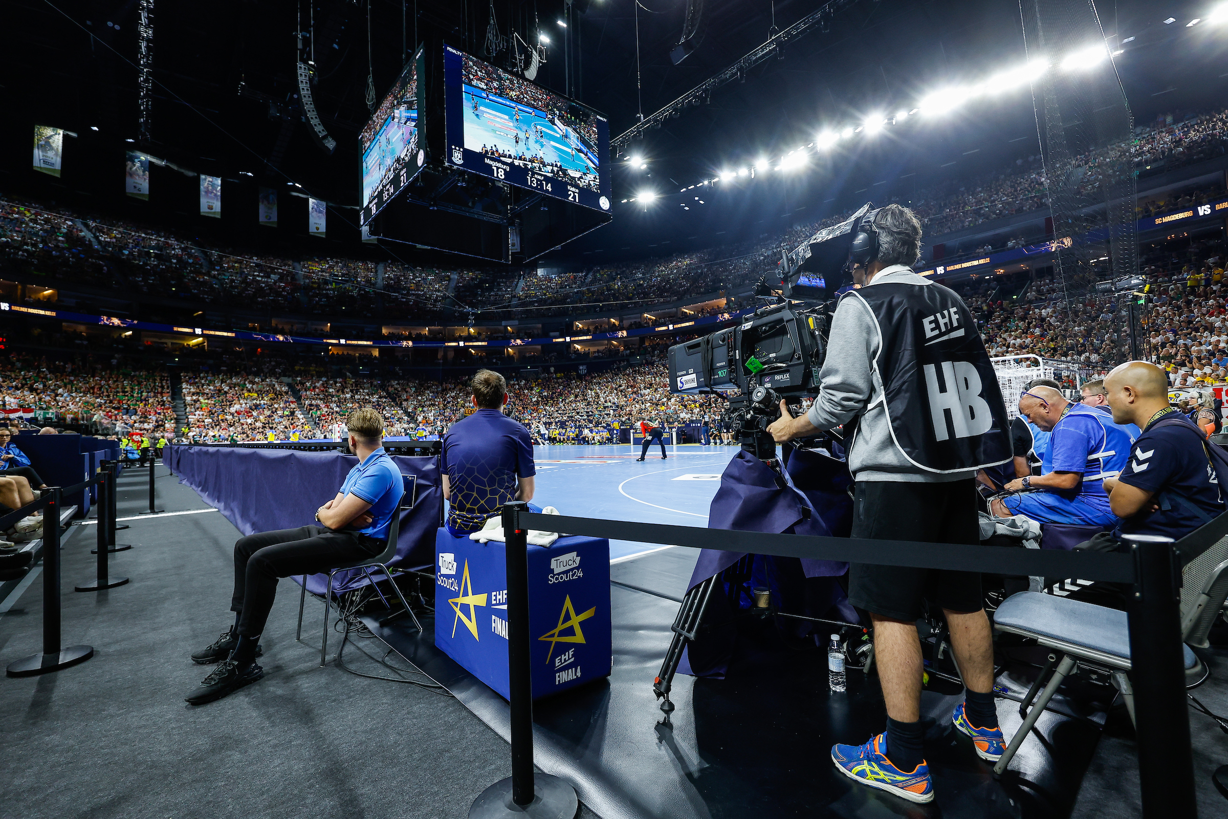 In Cologne, every minute is covered