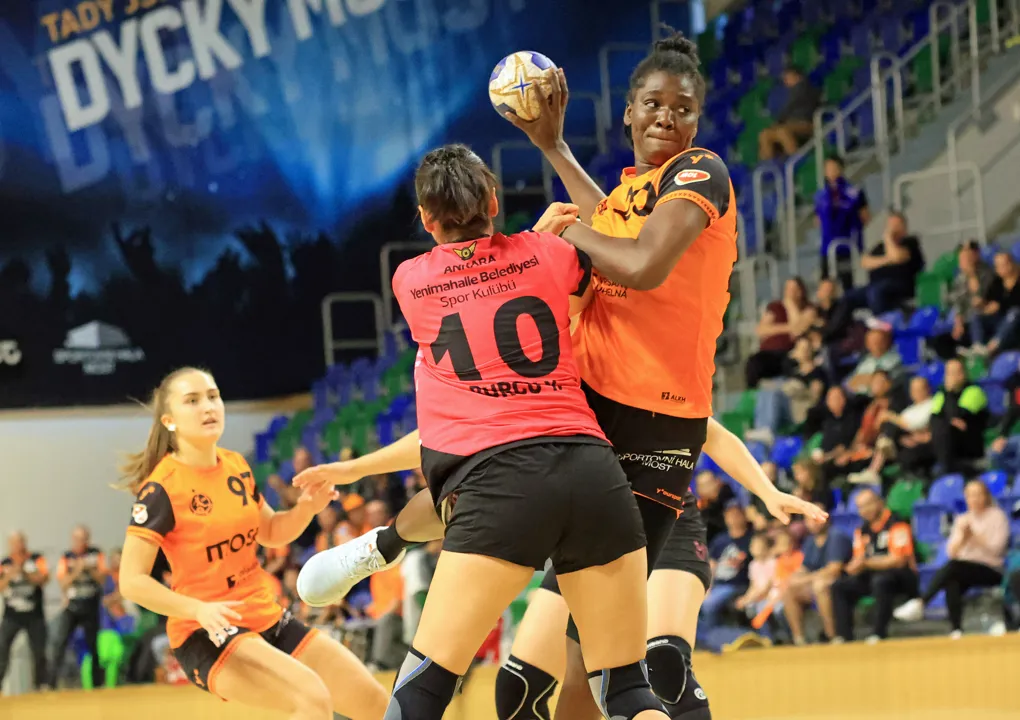 Fredrikstad reach group phase, Banik score 99 goals in EHF European League Women