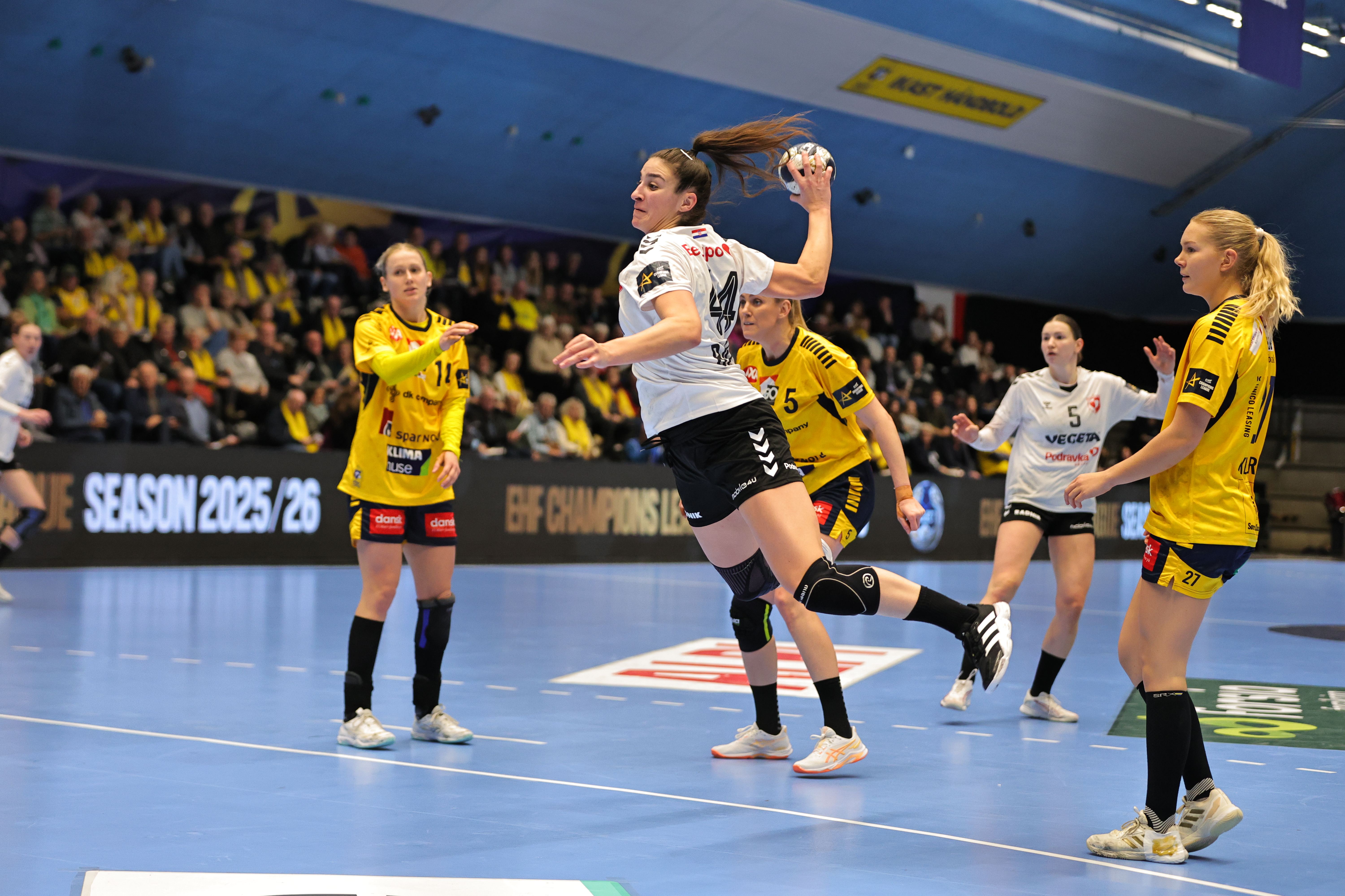 Last round of 2025 to offer exciting clashes