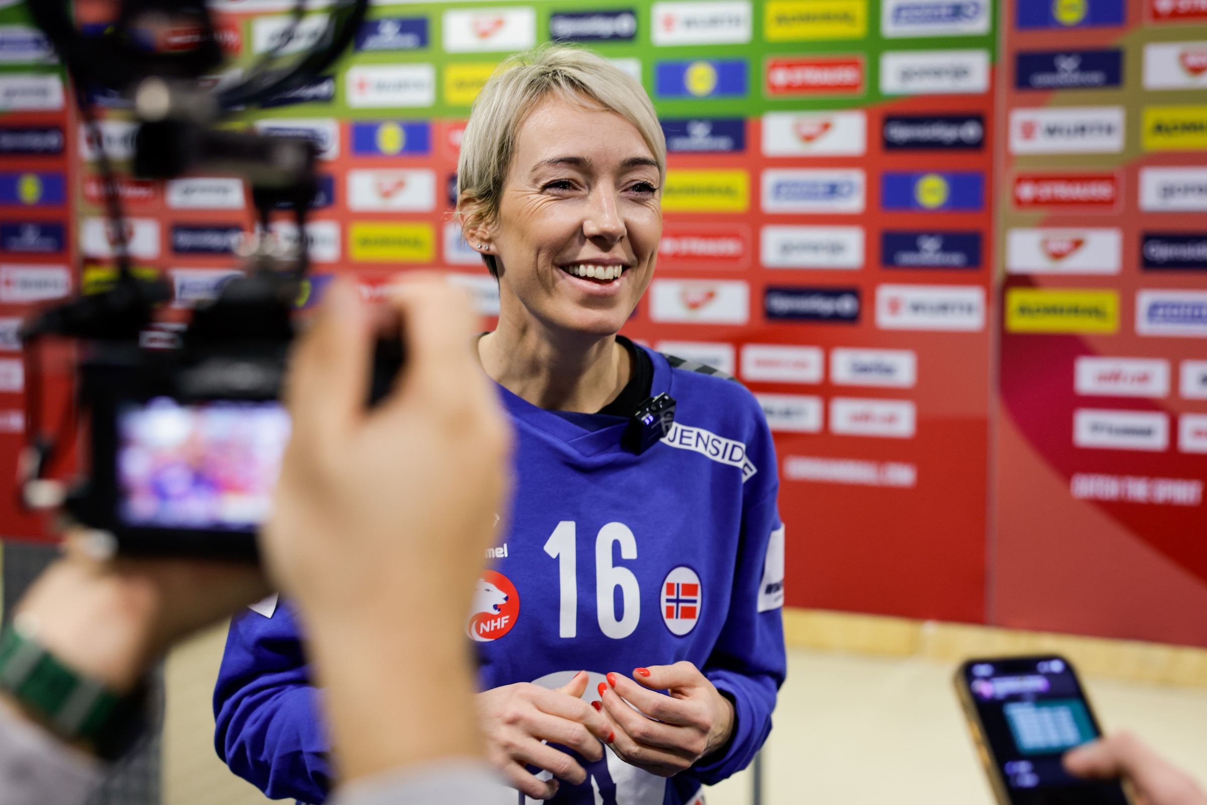 Coverage of the Women's EHF EURO 2024, 27 November
