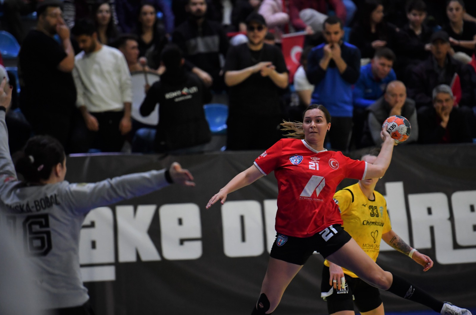 Atletico Guardes earn hard-fought win in Spanish derby