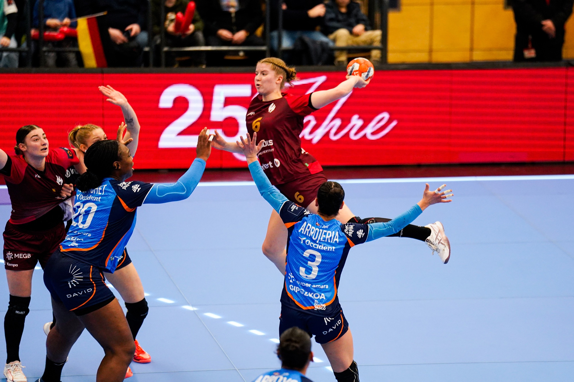 Nina Engel, from second division to European League in two years