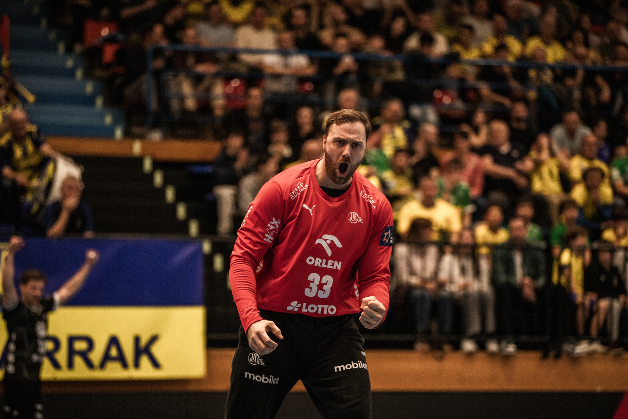 Kiel, Flensburg first to reach knockout phase; Aarhus win Nordic derby