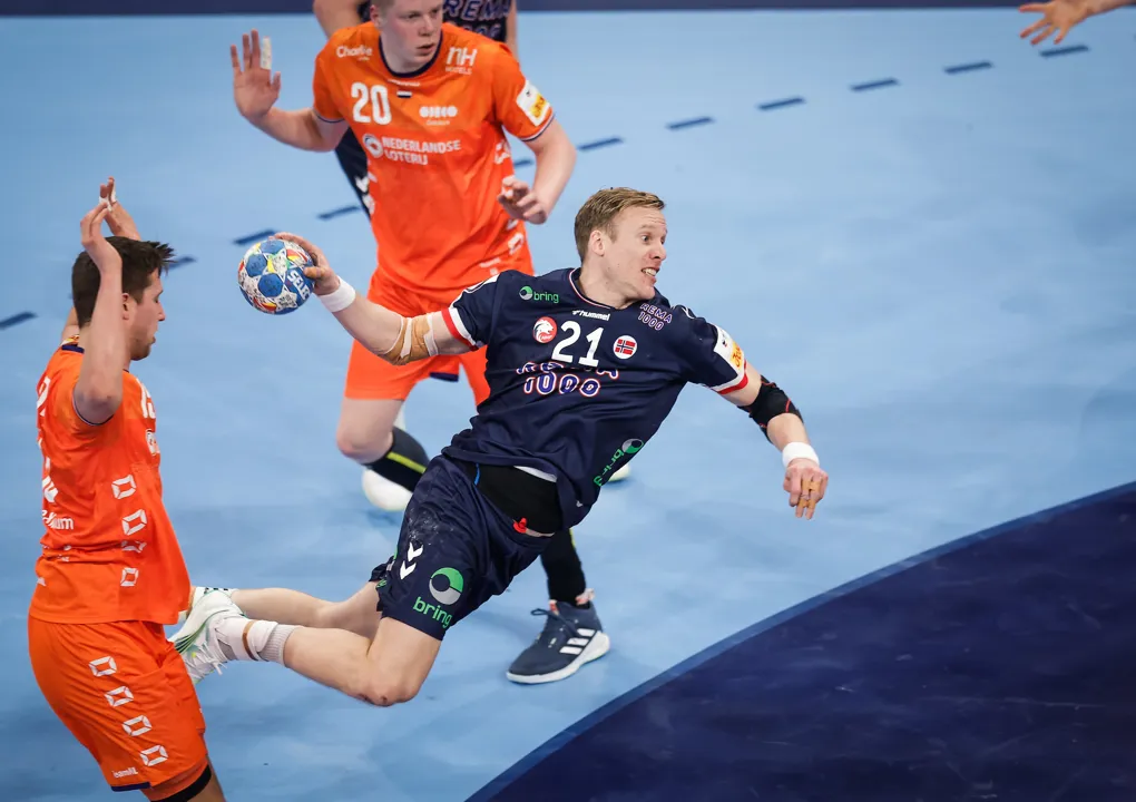 Norway take first main round win
