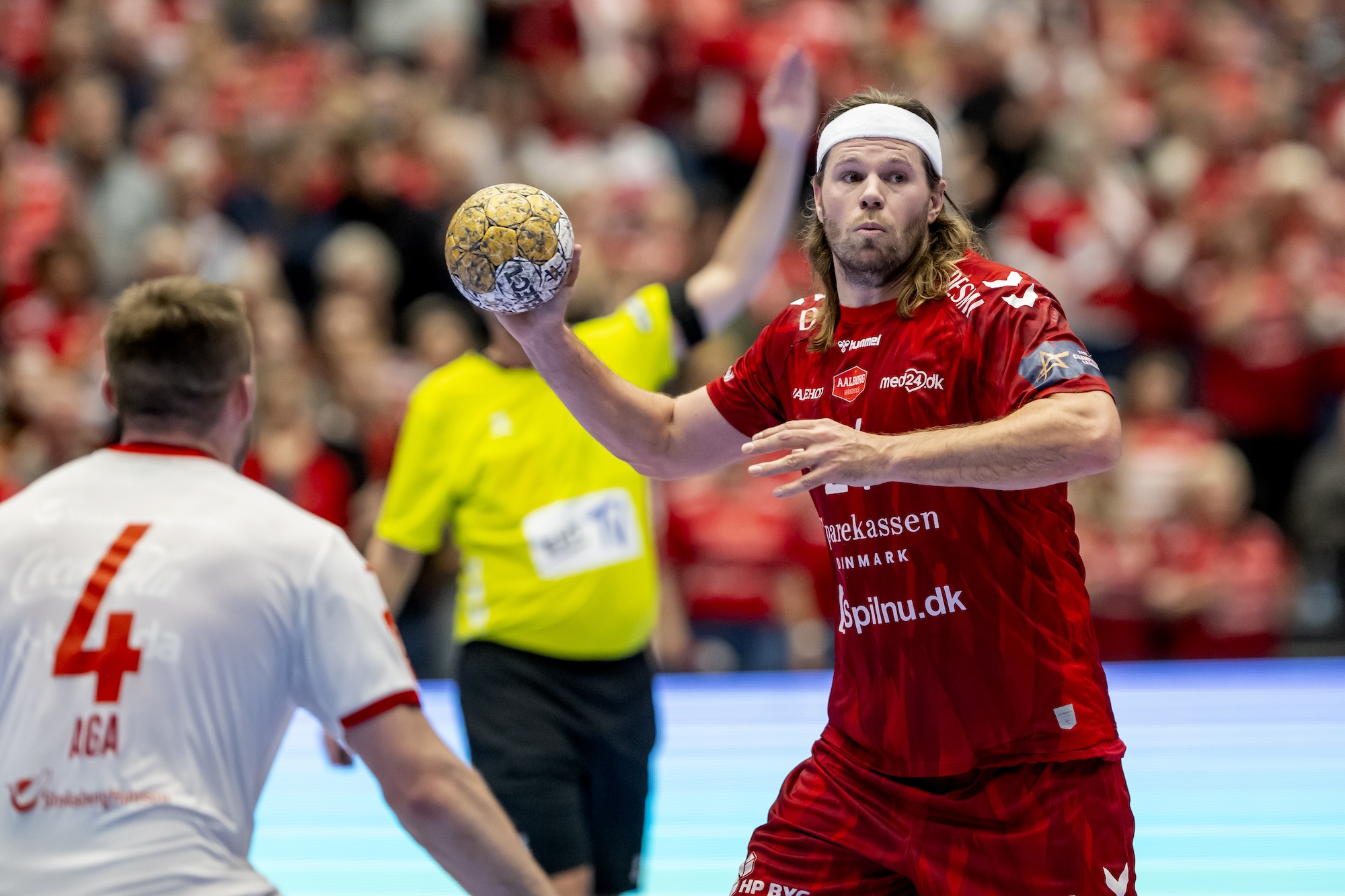 Hansen hopes to farewell Champions League with first title