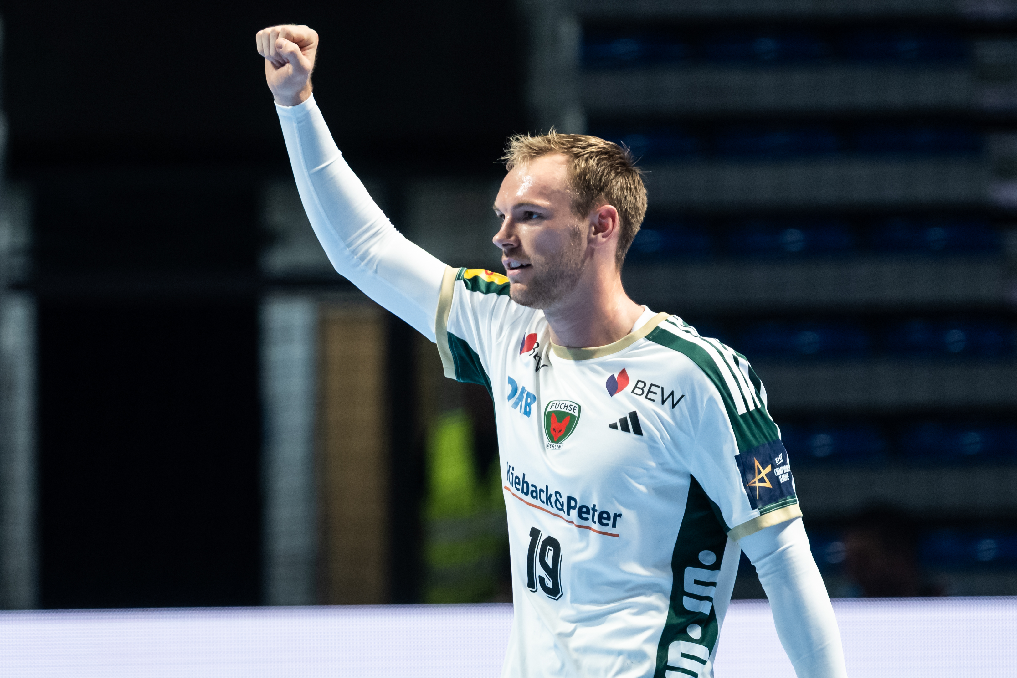 Füchse and Szeged break the 40-goal barrier, Montpellier also win